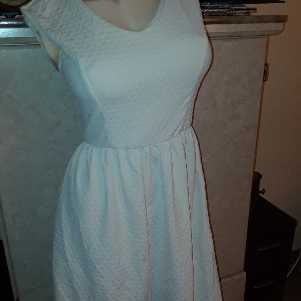 dress - Picture 4 of 6